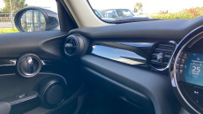 MINI Hatchback 1.5 Cooper Classic 5dr Auto Petrol Hatchback